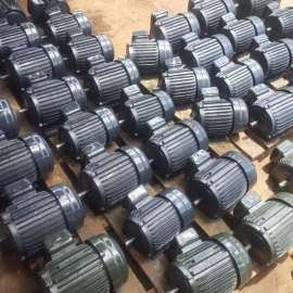 MÁY MOTOR 8